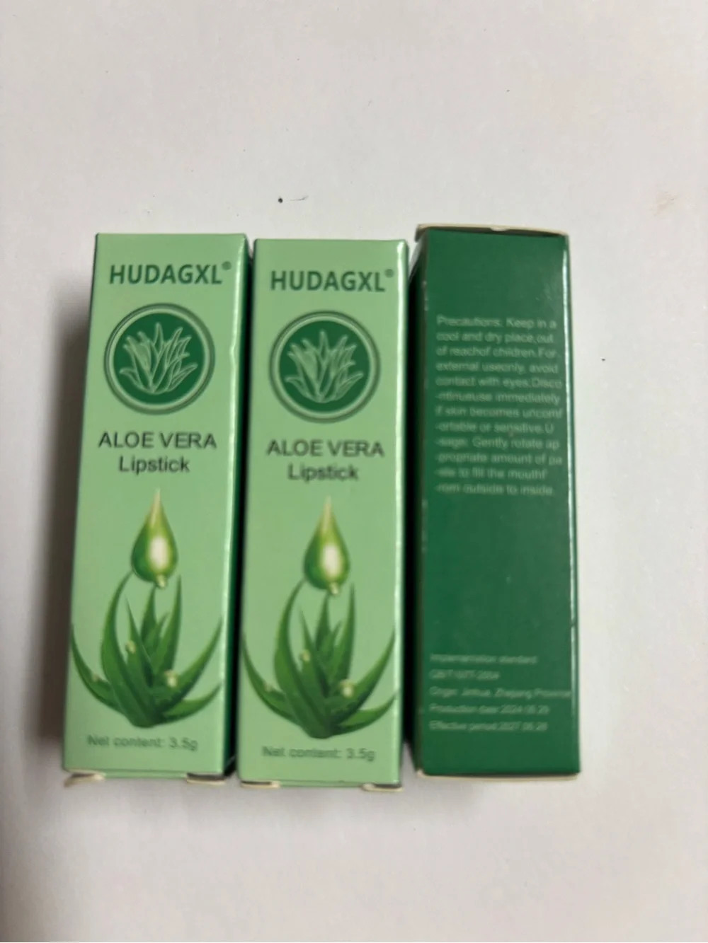 Aloe Vera Lipstick - Green
